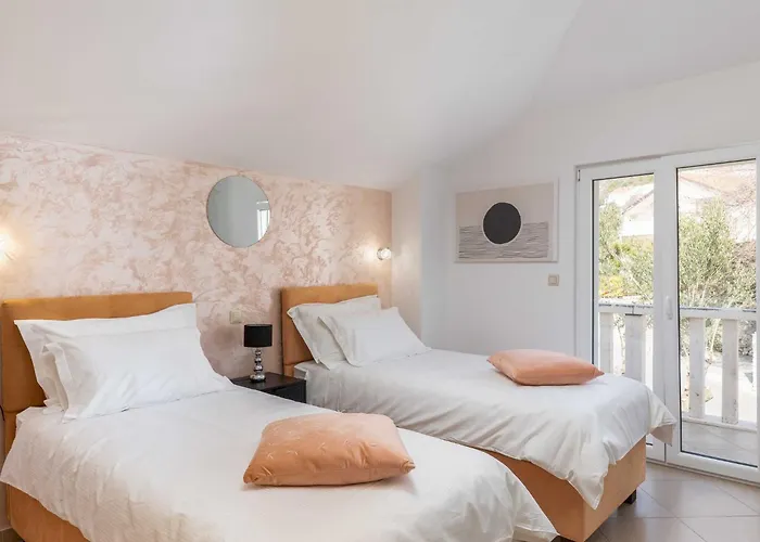 Subrenum - Comfort Two Bedroom With Terrace And Sea View A2 * Mlini