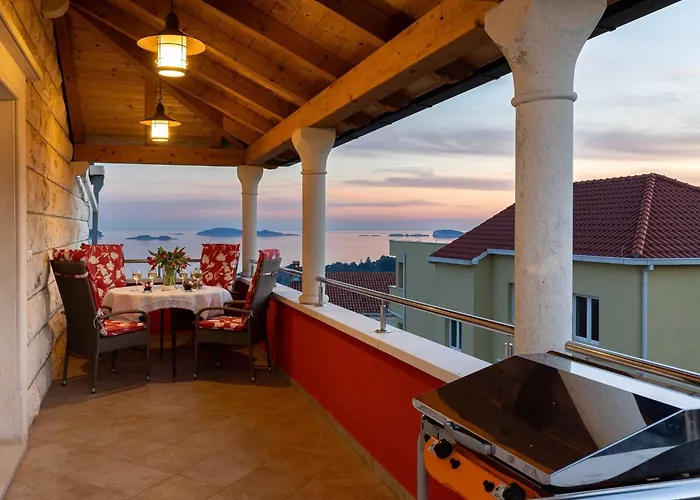 Subrenum - Comfort Two Bedroom With Terrace And Sea View A2