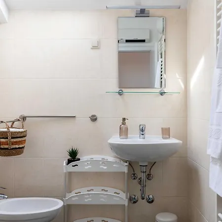 Subrenum - Comfort Two Bedroom With Terrace And Sea View A2 *