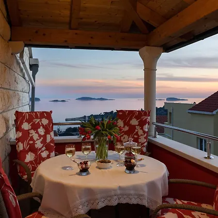 Apartamento Subrenum - Comfort Two Bedroom With Terrace And Sea View A2 Mlini