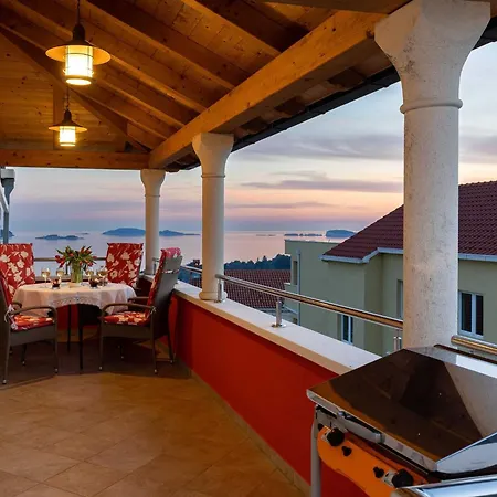 Subrenum - Comfort Two Bedroom With Terrace And Sea View A2