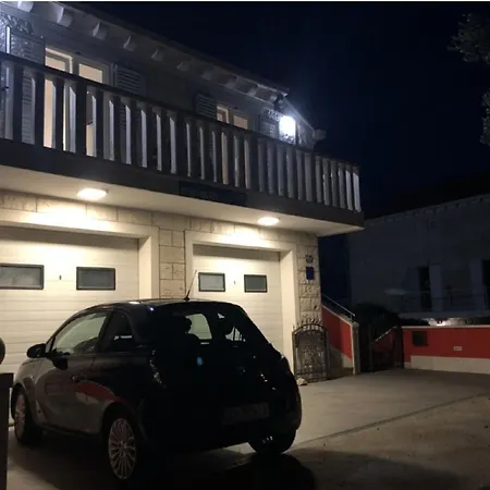 Subrenum - Comfort Two Bedroom With Terrace And Sea View A2 * Mlini