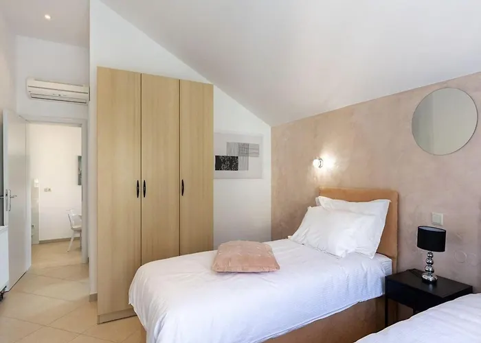 公寓 Subrenum - Comfort Two Bedroom With Terrace And Sea View A2 *